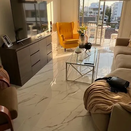 Apartment Center Getaway 3 Bedroom Strovolos